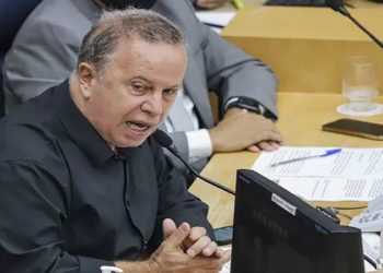 Vereador Camilo Cristófaro se explica após fala racista