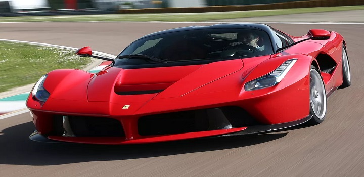 ferrari paga R$ 554.233,35 só de Imposto sobre Propriedades de Veículos Automotores; IPVA.