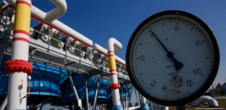 Companhia russa Gazprom anuncia interrupção total do envio de gás natural após operadora holandesa se recusar a pagar pelo combustível em rublos. Polônia, Bulgária e Finlândia também já tiveram gás cortado por Moscou.