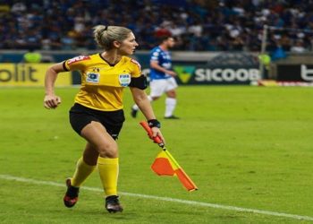 Três árbitras e três assistentes apitarão jogos do Mundial que ocorrerá no Catar no fim deste ano. Entre elas, uma auxiliar brasileira: Neuza Back.