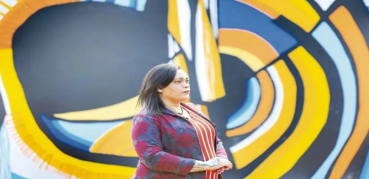 estudante trans de 33 anos denuncia que foi chamada de “traveco”, “imunda” e mantida presa dentro do carro de um motorista de aplicativo