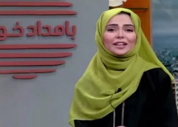 Apresentadoras de TV no Afeganistão desafiam ordem talibã de cobrir rosto As apresentadoras podem usar uma máscara facial médica, como as utilizadas durante a pandemia de Covid-19, para cobrir o rosto.