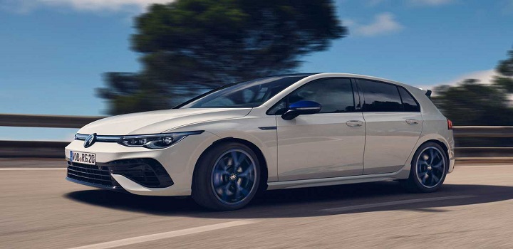 Volkswagen anunciou nesta quarta-feira (24) uma edição especial do Golf, a 20 Years