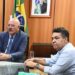 pastor e lobista Arilton Moura, apontado pela Polícia Federal como suspeito de participar de um esquema de corrupção no Ministério da Educação, realizou um telefonema para sua equipe de defesa após ter sido levado preso à sede da PF no Pará na última quarta-feira