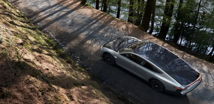 EMPRESA ANUNCIA LANÇAMENTO DE CARRO MOVIDO A ENERGIA SOLAR
