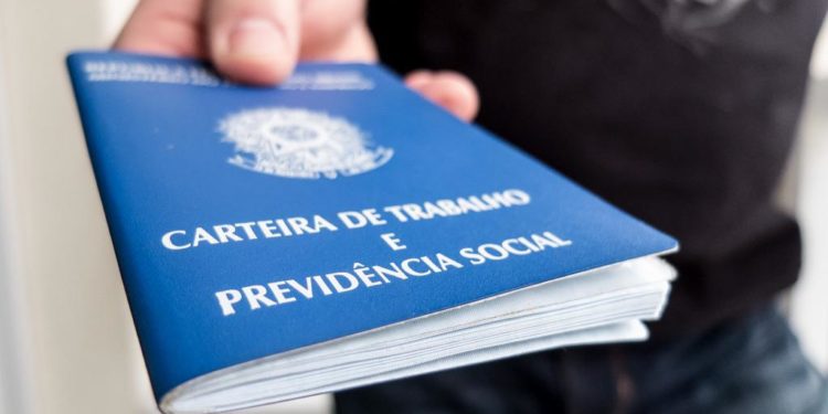 Banco de Empregos de Rio das Ostras abre 587 vagas nesta segunda-feira com inscrições presenciais no Centro de Cidadania.