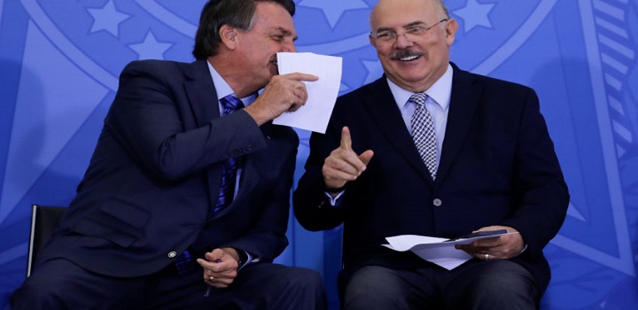 ex-ministro da Educação Milton Ribeiro disse em conversa com uma filha que recebeu uma ligação de Jair Bolsonaro(PL)