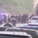 SAIBA SOBRE OS Mais de 40 são encontrados mortos dentro de caminhão nos EUA Os corpos estavam na carreta do caminhão encontrado no estado do Texas