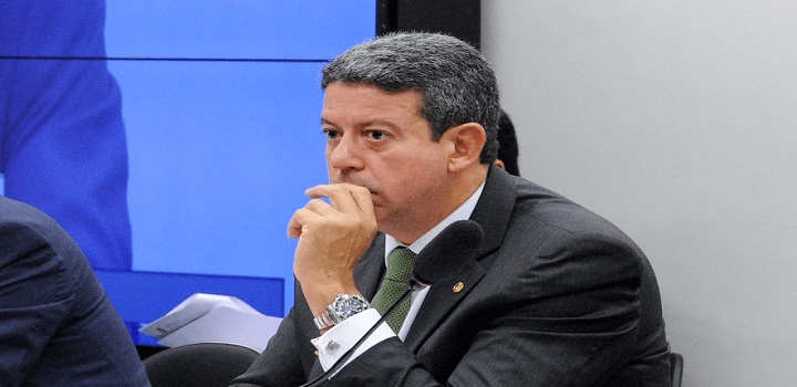 Arthur lira: Justiça obriga parlamentar a reconhecer filha