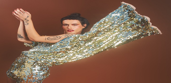 Cantora e compositora Filipe Catto