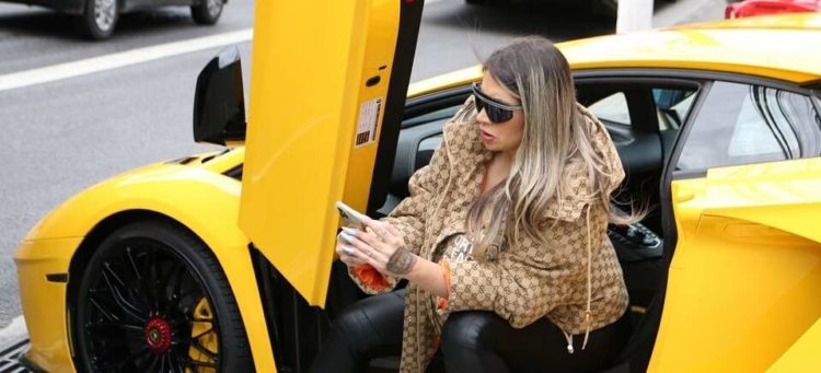 SAIBA SOBRE A INFLUENCER JUJU FERRARI QUE GANHOU CARRO DE r4 3 MILHÕES