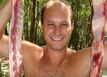 Funcionário é morto por chefe dentro de empresa após tomar café fora do horário, diz polícia