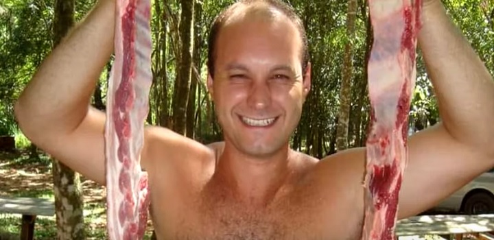 Funcionário é morto por chefe dentro de empresa após tomar café fora do horário, diz polícia