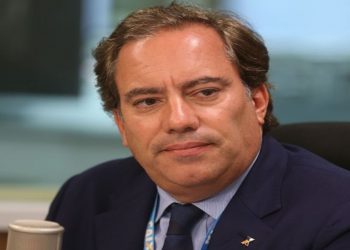 Presidente da Caixa pede demissão após denúncias