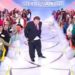 Veja Silvio Santos deixando a calça cair no palco do seu programa