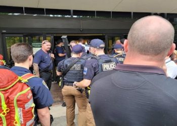 Atirador mata 4 pessoas em Tulsa, Estados Unidos