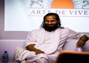 Mentor espiritual e instrutor da ONG Arte de Viver são suspeitos de assédio e importunação sexual