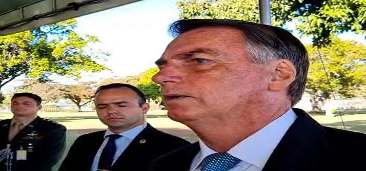 Bolsonaro fala sobre assassinato de petista