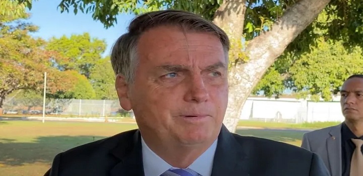 Bolsonaro diz que petistas vçao responder por homicídio