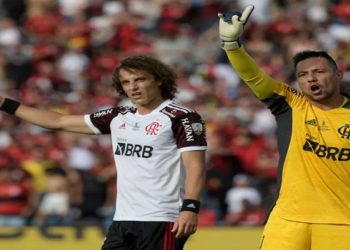 Veteranos do Flamengo em fim de contrato