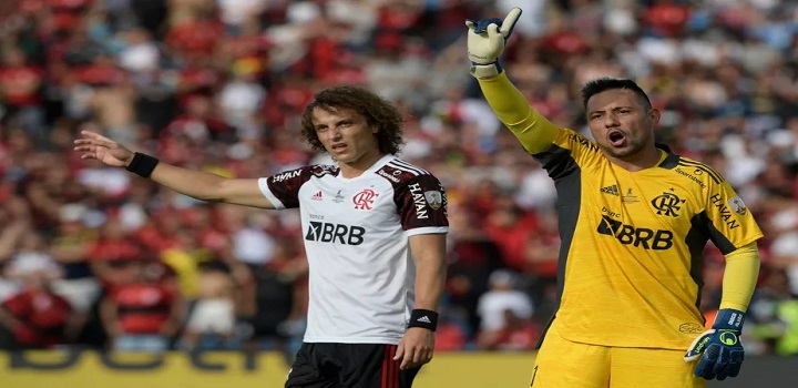 Veteranos do Flamengo em fim de contrato