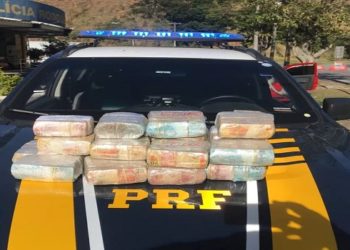 A Polícia Rodoviária Federal apreendeu na manhã deste domingo, na Dutra, no município de Piraí, cerca de R$ 670 mil.