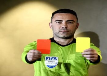 CONHEÇA O ÁRBITRO IGOR BENEVENUTO QUE SE DECLAROU GAY