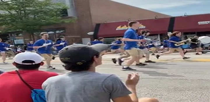EUA: TIROTEIO EM ILLINOIS NO DESFILE DE 4 DE JULHO