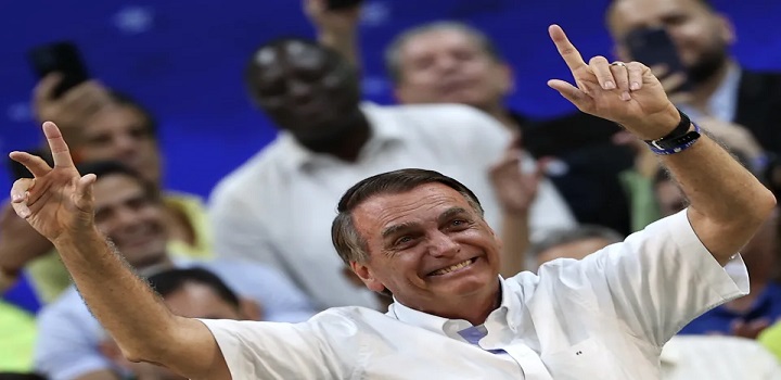 Bolsonaro radicaliza discurso