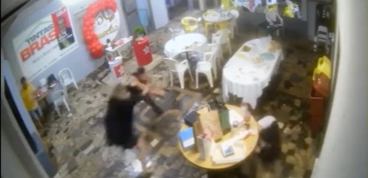 Foi encontrado morto o vigilante Claudinei Coco Esquarcini, um dos diretores da Associação Recreativa Esportiva Segurança Física de Itaipu (Aresf), em Foz do Iguaçu, onde o tesoureiro petista, Marcelo Arruda, do município foi assassinado. A informação é do portal Metrópoles.