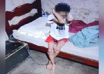 Mantidos em cárcere privado há 17 anos pelo pai, os jovens (a menina, de 22 anos, e o menino, de 19) resgatados em uma casa em Guaratiba