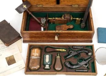 kit de matar vampiros; leilão