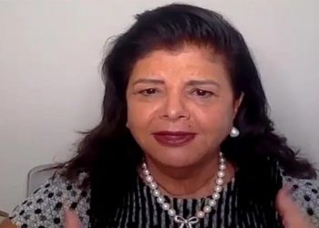 Emprrsária Luiza Trajano pedindo para clientes comprarem na Magalu