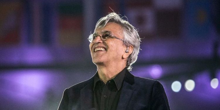 Caetano Veloso: cantor completa 80 anos