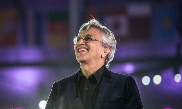 Caetano Veloso: cantor completa 80 anos