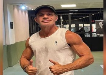 Túlio Maravilha retorna ao futebol