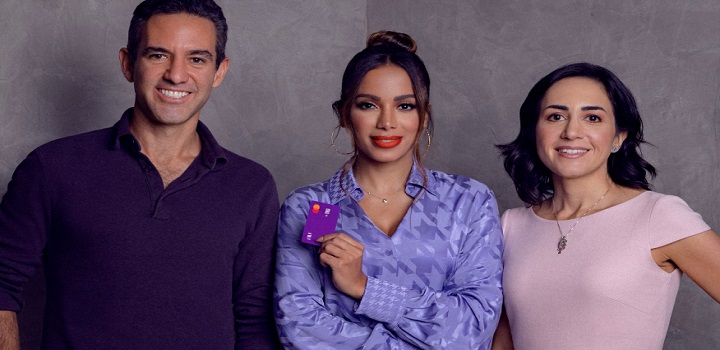 Cargo de Anitta na Nubank