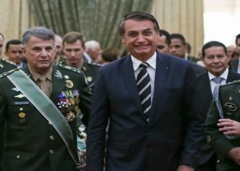 Bolsonaro anuncia desfile de 7 de setembro em copacabana