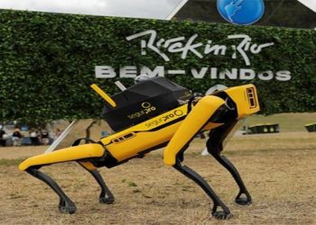 Cão robô no Rock In Rio