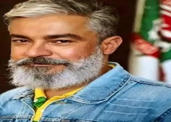 A Polícia Civil identificou, na terça-feira (23), em Santos, no litoral de São Paulo, que o corpo encontrado perfurado por ao menos 30 tiros e com uma corda entre as mãos e as pernas [não estavam amarradas] era de Marcelo Gonçalves Cassola,