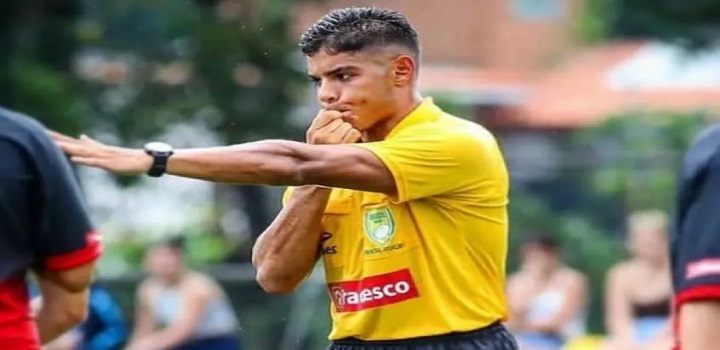 Arbitro compartilha fotos íntimas de jogadoras de rubgy