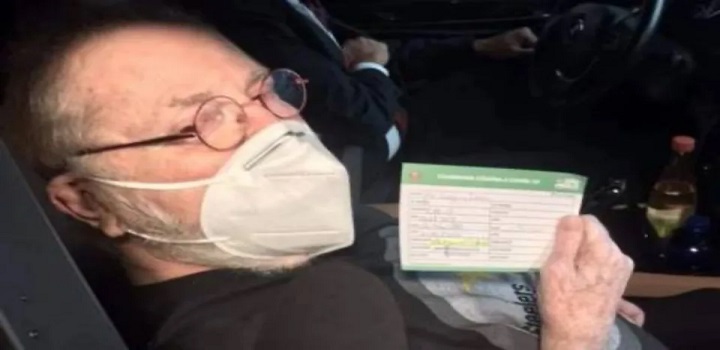 Morto aos 84 anos, Jô Soares vivia recluso em seu apartamento, em Higienópolis, São Paulo. A última aparição pública do humorista e apresentador aconteceu em fevereiro de 2021, quando ele esteve no Estádio do Pacaembu para se vacinar contra a Covid-19, em 2021.