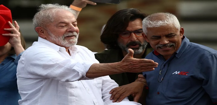Lula faz discurso no ABC paulista