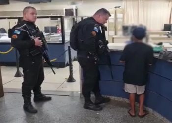 menino de 12 anos que comandava trafico no RJ