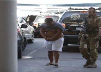 A milícia chefiada por Luís Antônio da Silva Braga, o Zinho, irmão do paramilitar Wellington da Silva Braga, o Ecko, morto em operação policial em junho do ano passado,