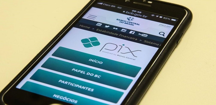 Banco Central muda regras do Pix e cria sistema de autoatendimento para facilitar devolução de dinheiro em casos de golpe. Recurso começa em outubro.