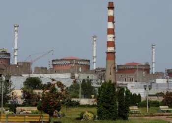 Ucrânia anuncia operação para reconectar central de Zaporizhzhia à rede elétrica.