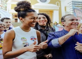 Racismo contra Bia Vargas, candidata a vice-governadora de Santa Catarina,