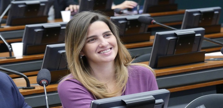 Clarissa Garotinho propões castração química de estupradores