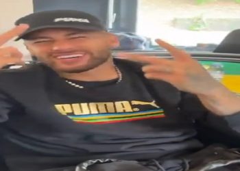 Neymar apoia bOLSONARO